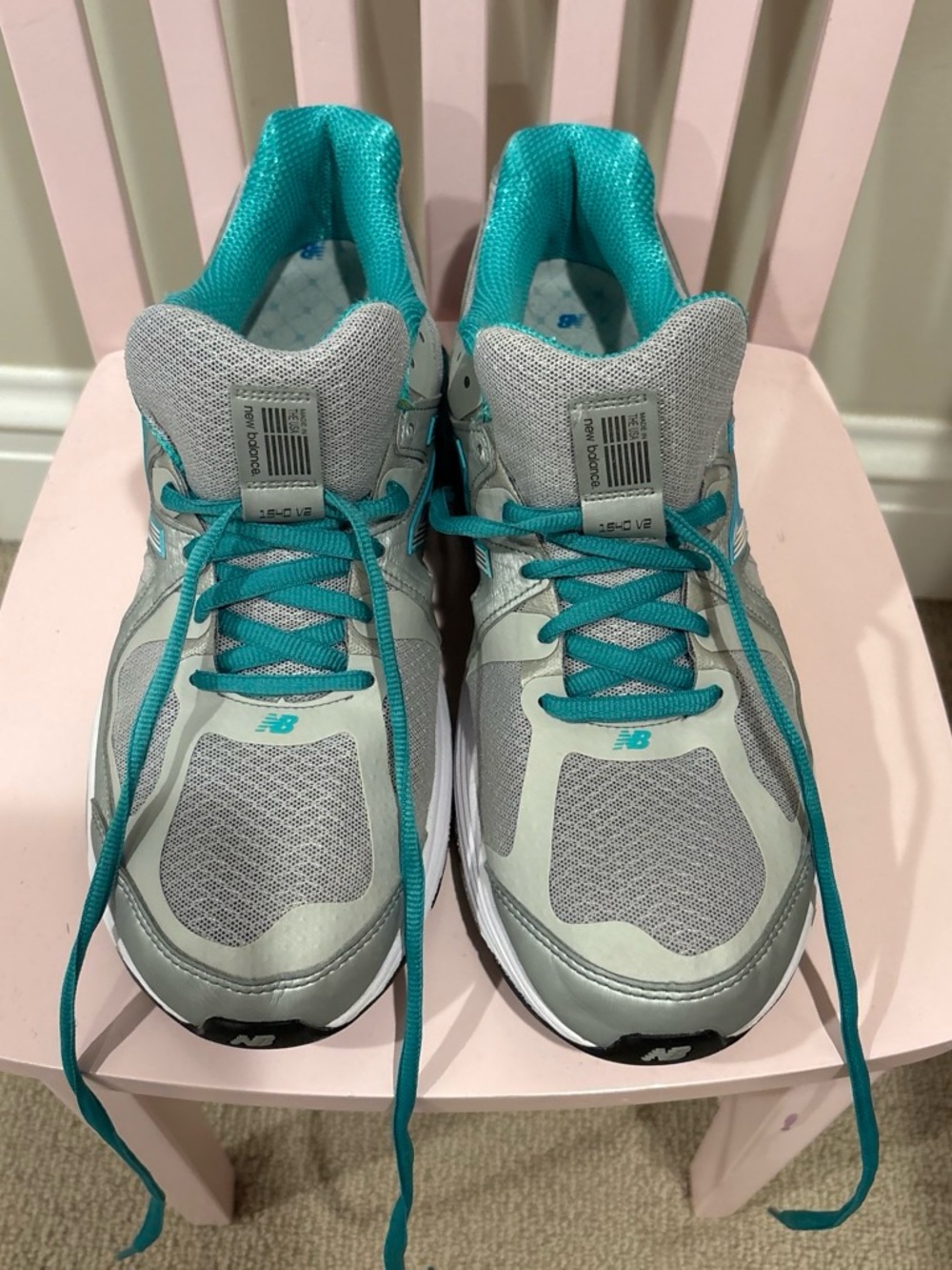 New Balance men’s Gray & Teal Running Sneakers size 12 great condition